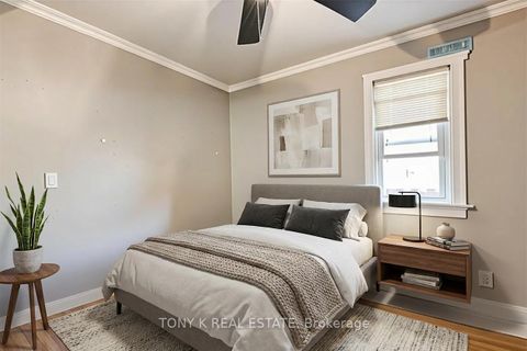 Photo 3 at 654 Grierson Street, O'Neill, Oshawa