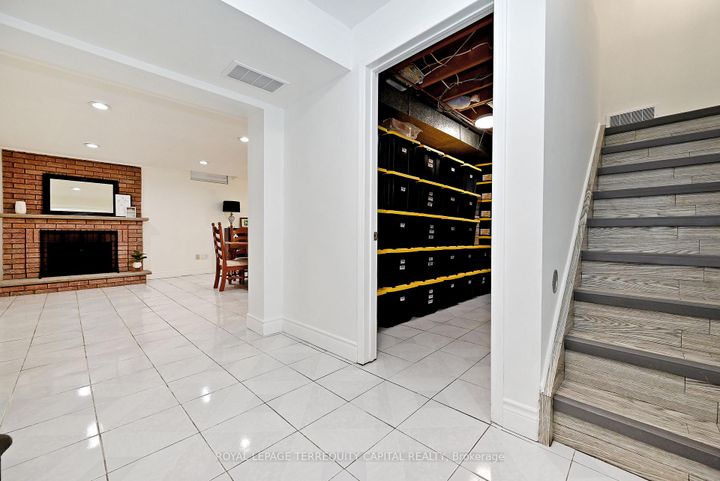 Photo 44 at 69 Wade Gate, Brownridge, Vaughan