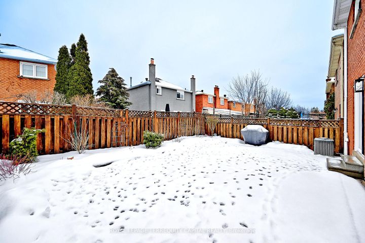 Photo 46 at 69 Wade Gate, Brownridge, Vaughan