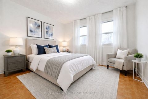 Photo 32 at 69 Wade Gate, Brownridge, Vaughan