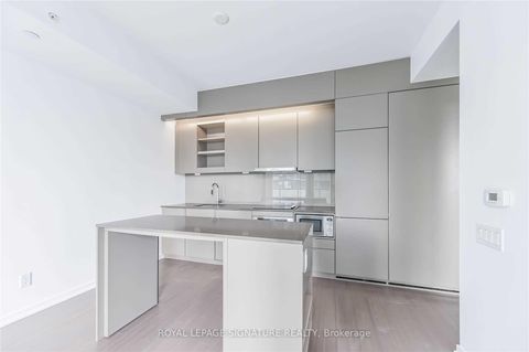 Photo 1 at 2007 - 101 Peter Street, Waterfront Communities C1, Toronto