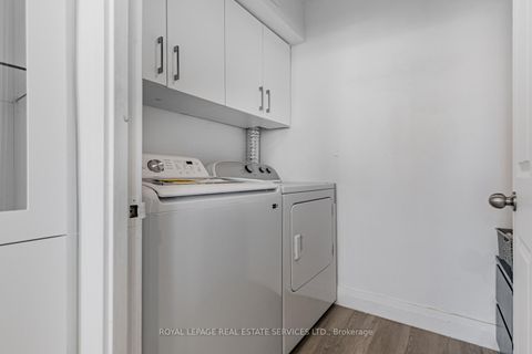 Photo 10 at 706 - 3000 Bathurst Street, Lawrence, Toronto