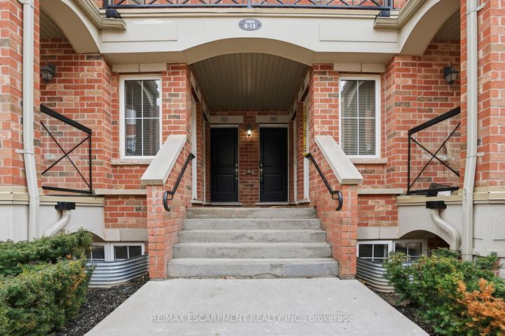 Photo 2 at 13 - 2464 Post Road, RO River Oaks, Oakville