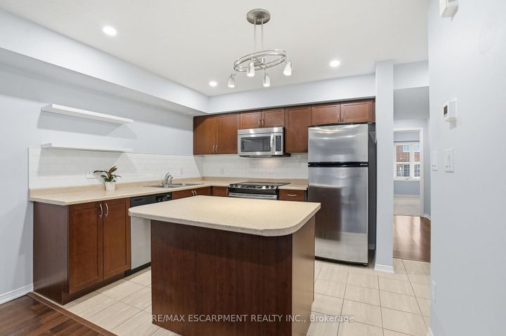 Photo 14 at 13 - 2464 Post Road, RO River Oaks, Oakville