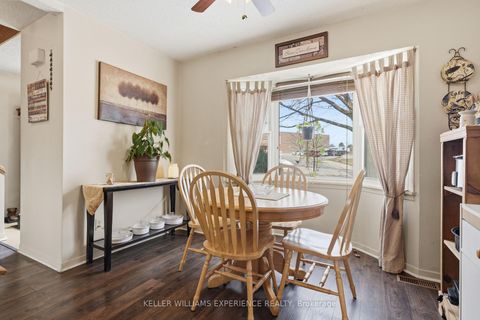 Photo 2 at 233 Little Avenue, Allandale Heights, Barrie