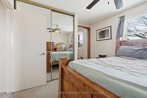 Photo 14 at 233 Little Avenue, Allandale Heights, Barrie