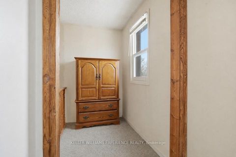 Photo 16 at 233 Little Avenue, Allandale Heights, Barrie