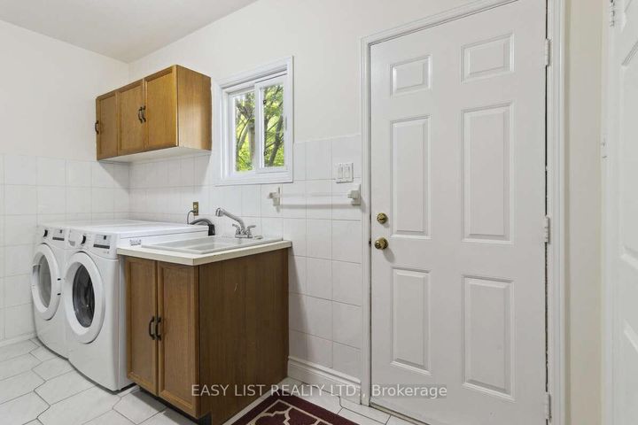 Photo 19 at 31 Bloomfield Trail, Oak Ridges, Richmond Hill