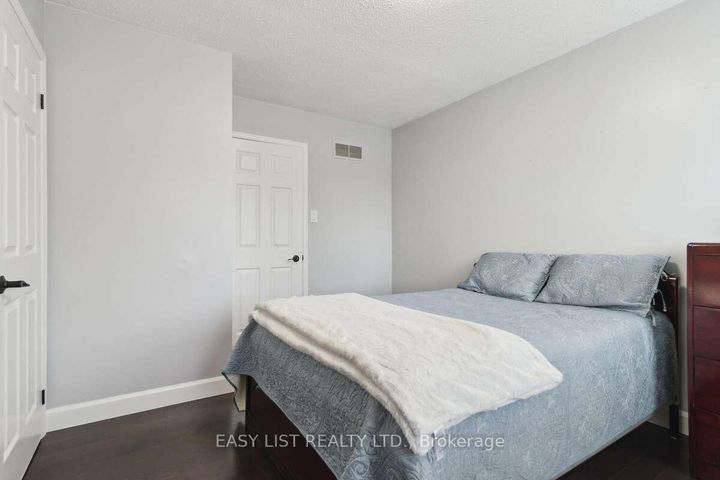 Photo 23 at 31 Bloomfield Trail, Oak Ridges, Richmond Hill