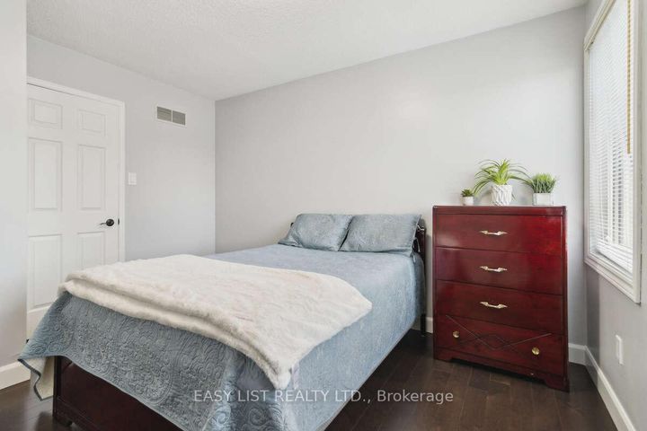 Photo 24 at 31 Bloomfield Trail, Oak Ridges, Richmond Hill