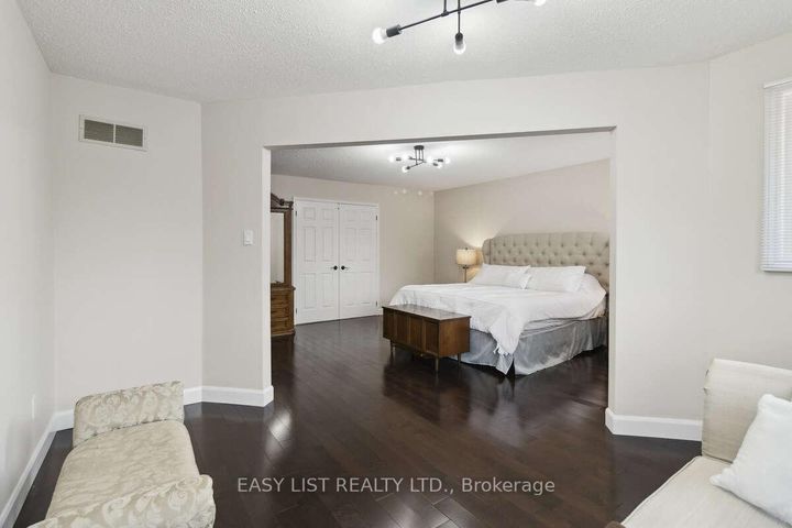 Photo 30 at 31 Bloomfield Trail, Oak Ridges, Richmond Hill