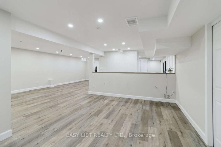 Photo 41 at 31 Bloomfield Trail, Oak Ridges, Richmond Hill