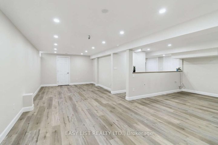 Photo 42 at 31 Bloomfield Trail, Oak Ridges, Richmond Hill