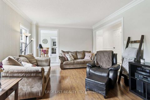 Photo 17 at 31 Bloomfield Trail, Oak Ridges, Richmond Hill