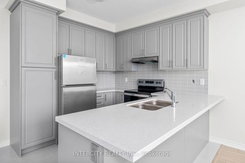 Photo 6 at 76 Tipp Drive, Rural Richmond Hill, Richmond Hill