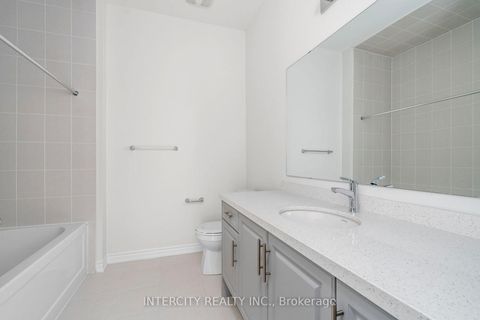 Photo 13 at 76 Tipp Drive, Rural Richmond Hill, Richmond Hill