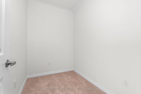 Photo 14 at 76 Tipp Drive, Rural Richmond Hill, Richmond Hill