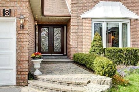 Photo 1 at 8 Cygnus Drive, Observatory, Richmond Hill