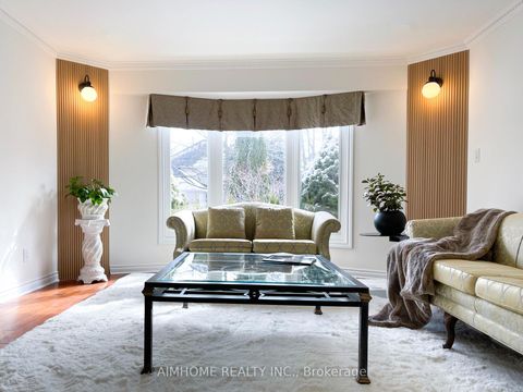 Photo 7 at 8 Cygnus Drive, Observatory, Richmond Hill