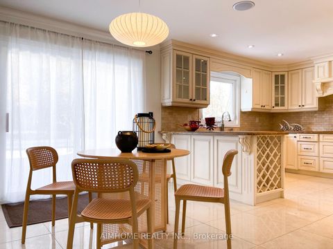 Photo 14 at 8 Cygnus Drive, Observatory, Richmond Hill