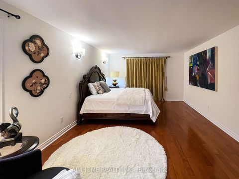 Photo 27 at 8 Cygnus Drive, Observatory, Richmond Hill