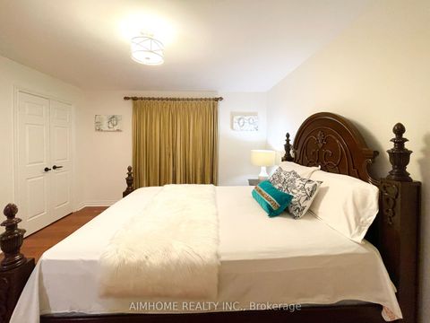 Photo 35 at 8 Cygnus Drive, Observatory, Richmond Hill