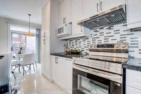 Photo 18 at 90 Snowdon Circle, Markville, Markham