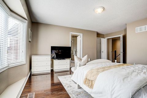 Photo 27 at 90 Snowdon Circle, Markville, Markham