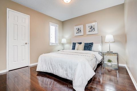 Photo 33 at 90 Snowdon Circle, Markville, Markham