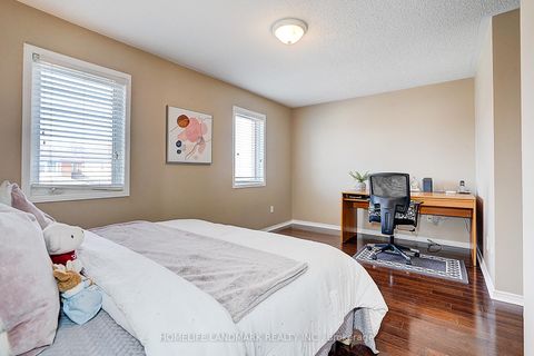 Photo 39 at 90 Snowdon Circle, Markville, Markham