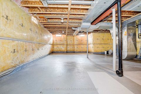 Photo 41 at 90 Snowdon Circle, Markville, Markham