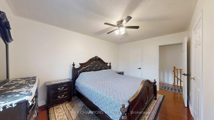 Photo 9 at 135 Ural Circle, Wellington, Brampton