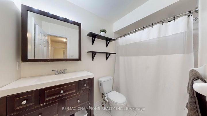 Photo 12 at 135 Ural Circle, Wellington, Brampton