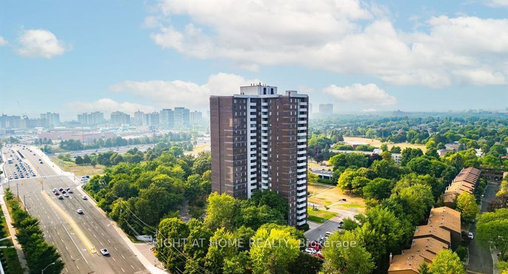 2004 - 1900 Sheppard Avenue E, Pleasant View, Toronto by Loree Meneguzzi Real Estate 2004 - 1900 Sheppard Avenue E, Pleasant View, Toronto