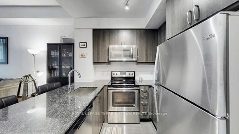 Photo 6 at 814 - 9205 Yonge Street, Langstaff, Richmond Hill