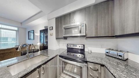 Photo 8 at 814 - 9205 Yonge Street, Langstaff, Richmond Hill