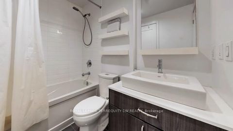 Photo 11 at 814 - 9205 Yonge Street, Langstaff, Richmond Hill