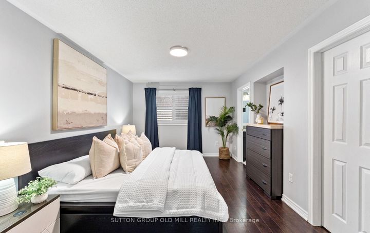 Photo 21 at 15 Katrina Court, Rustic, Toronto