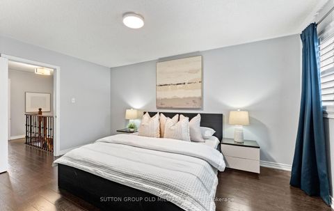 Photo 23 at 15 Katrina Court, Rustic, Toronto