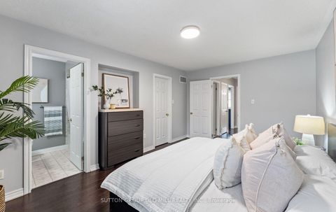 Photo 24 at 15 Katrina Court, Rustic, Toronto