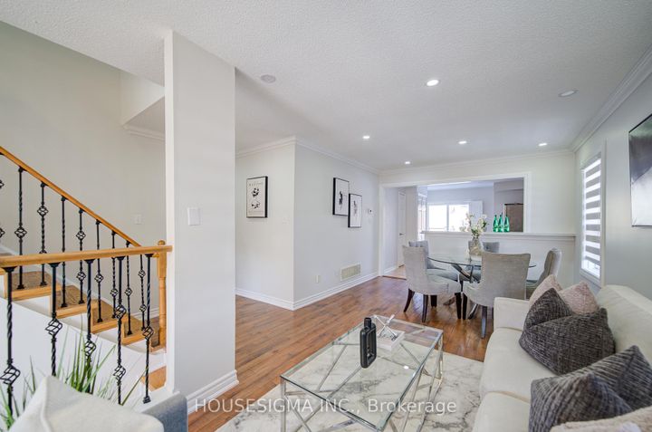 Photo 8 at 73 Brinkley Drive, Snelgrove, Brampton