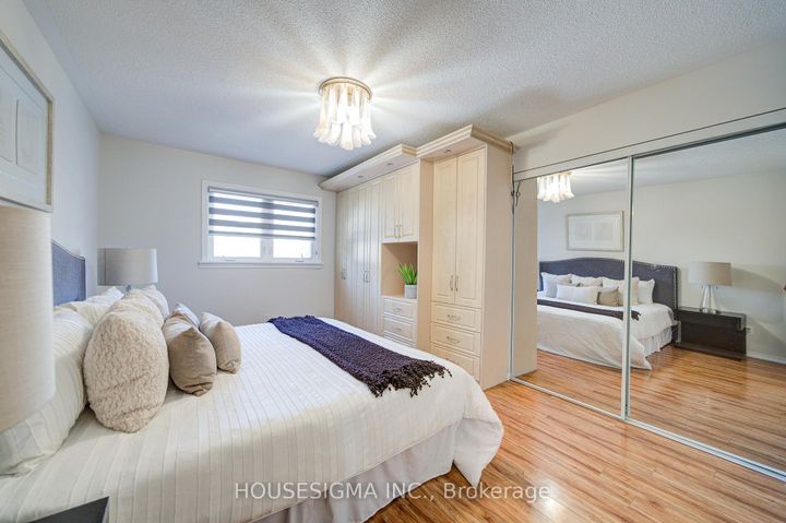 Photo 23 at 73 Brinkley Drive, Snelgrove, Brampton