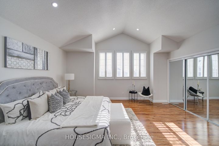 Photo 28 at 73 Brinkley Drive, Snelgrove, Brampton