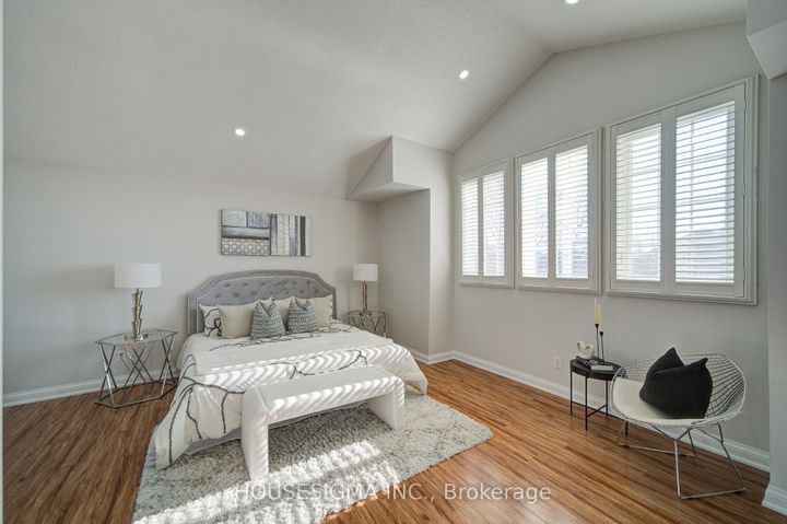 Photo 29 at 73 Brinkley Drive, Snelgrove, Brampton