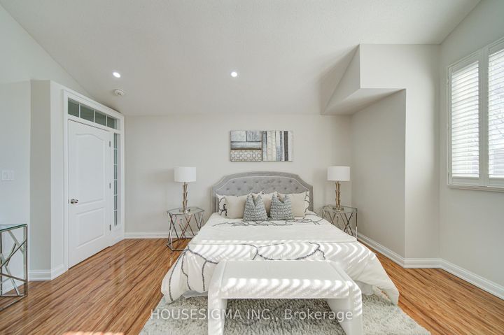 Photo 30 at 73 Brinkley Drive, Snelgrove, Brampton