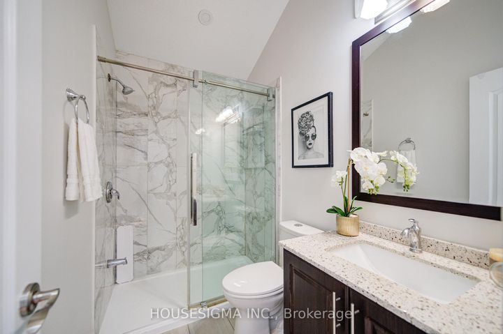 Photo 32 at 73 Brinkley Drive, Snelgrove, Brampton