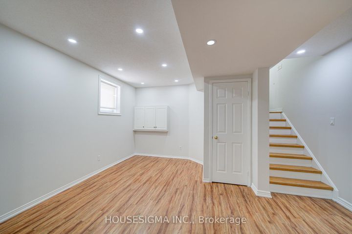 Photo 34 at 73 Brinkley Drive, Snelgrove, Brampton