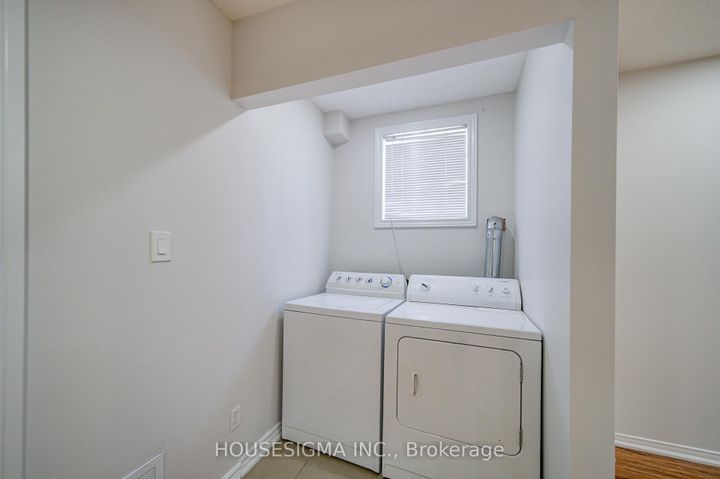 Photo 38 at 73 Brinkley Drive, Snelgrove, Brampton