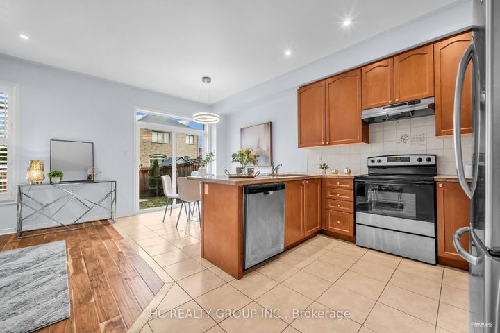 Photo 10 at 1532 Elmsley Drive, Duffin Heights, Pickering