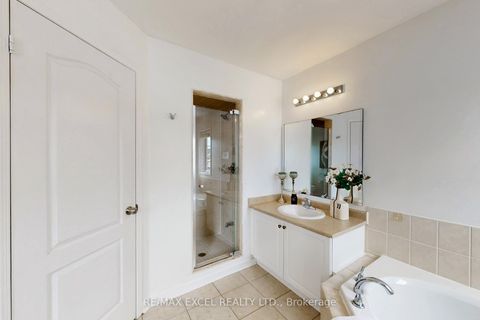 Photo 19 at 43 Evaridge Drive, Cornell, Markham